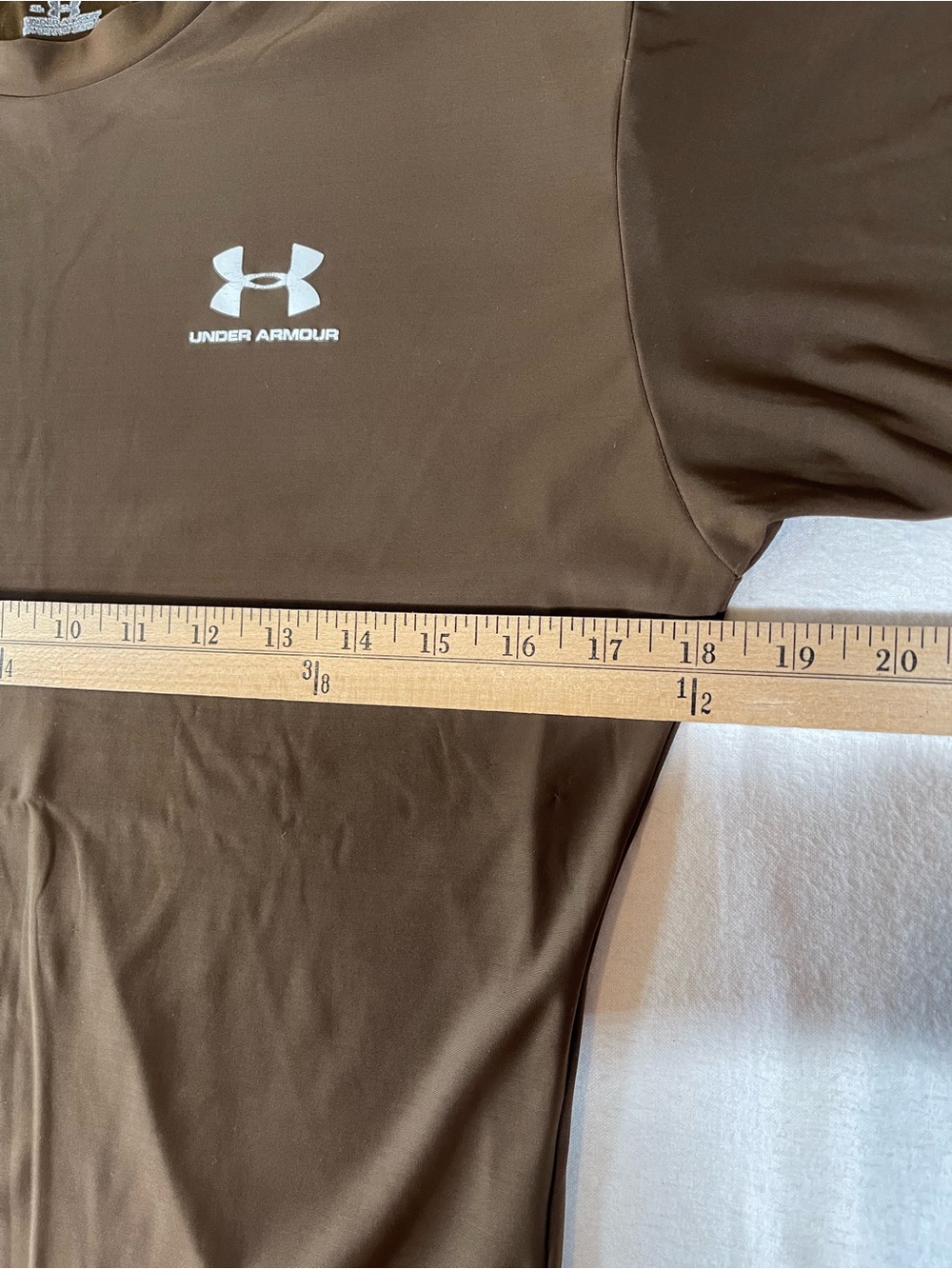 Under Armour Brown Short Sleeve Performance Tee with White Logo - Picture 12 of 14